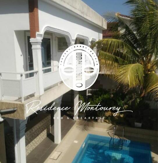 اتاق استاندارد با چشمانداز استخر, Residence Montourey Bed & Breakfast