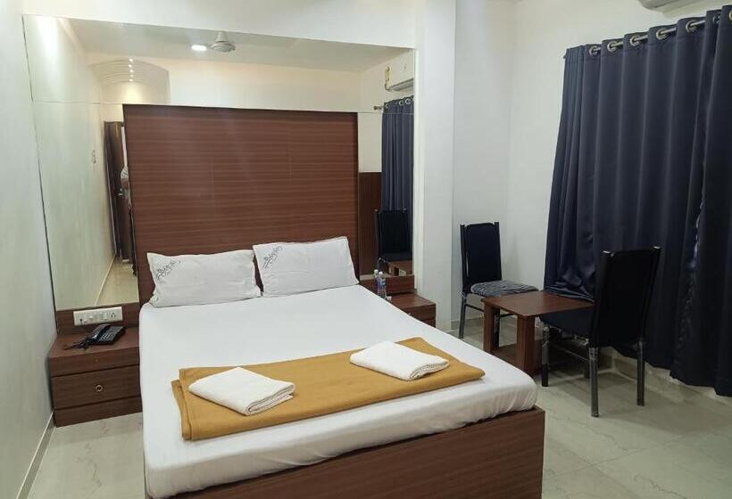 חדר דלוקס, Staymaker Hotel Mayura