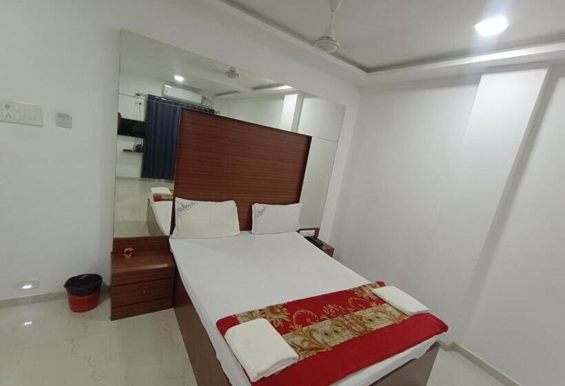 חדר סטנדרט, Staymaker Hotel Mayura