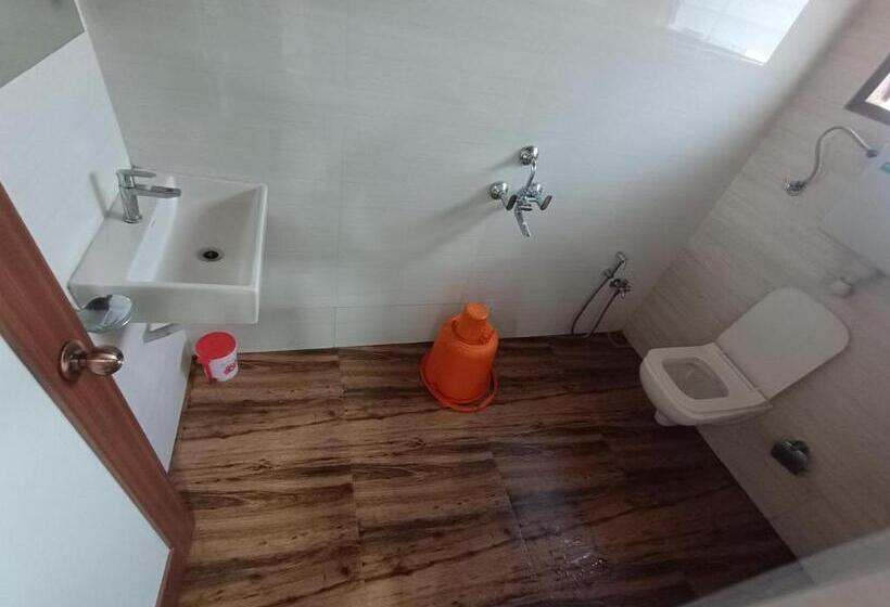 חדר דלוקס, Staymaker Hotel Mayura