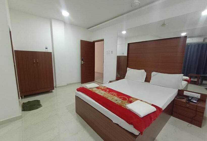 חדר דלוקס, Staymaker Hotel Mayura