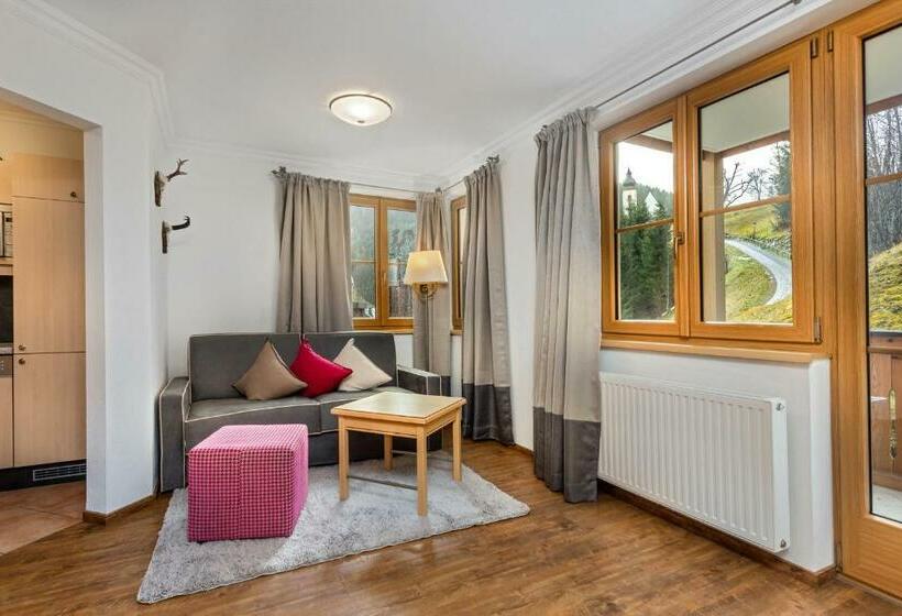 Апартаменты 2 Спальни, Almhof Alpin Apartments & Spa
