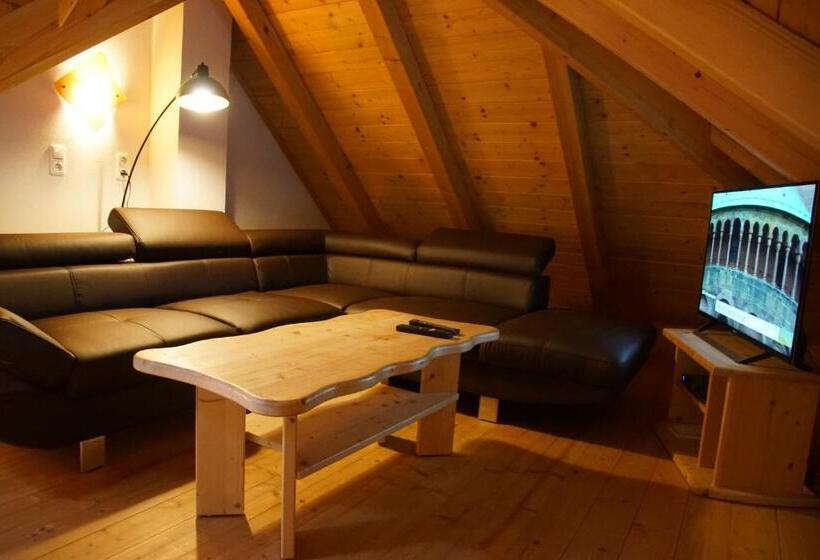 Апартаменты 2 Спальни с Террасой, Bioferienhof Brückler