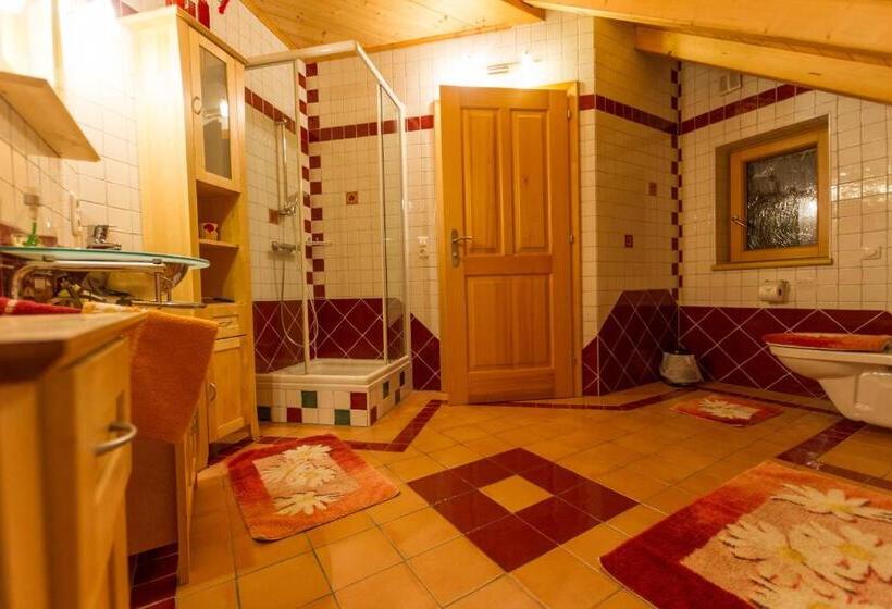 Апартаменты 2 Спальни с Террасой, Bioferienhof Brückler