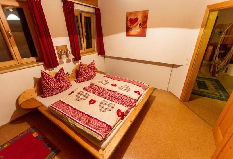 Апартаменты 2 Спальни с Террасой, Bioferienhof Brückler