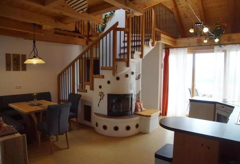 2 Bedroom Apartment with Views, Bioferienhof Brückler