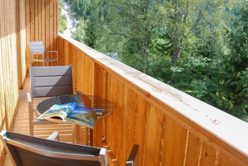 جناح جونيور مزوَّد بشرفة, Das Kleemanns