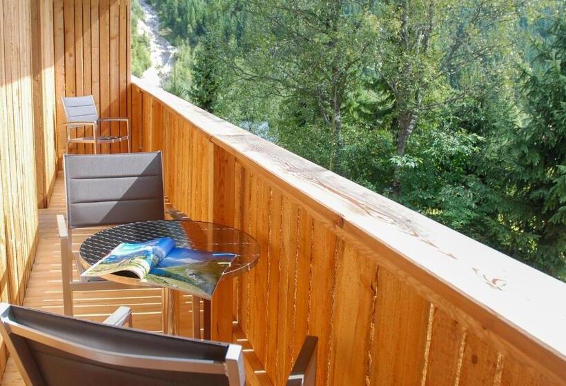 جناح جونيور مزوَّد بشرفة, Das Kleemanns