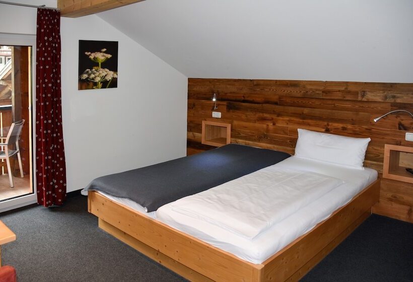 غرفة قياسية مطلة على الجبل, Das Kleemanns