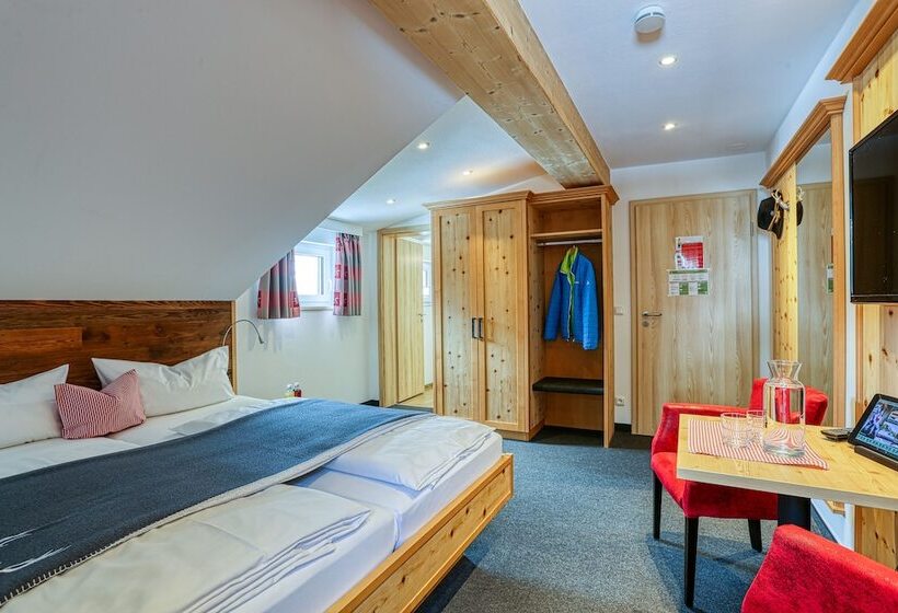 غرفة ديلوكس مطلة على الجبل, Das Kleemanns