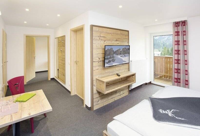 جناح مطلّ علي الجبل, Das Kleemanns