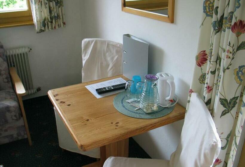 اتاق استاندارد با بالکن, Gasthof Pesbichl