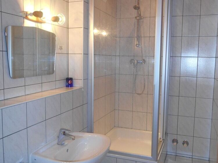 اتاق استاندارد با بالکن, Gasthof Pesbichl