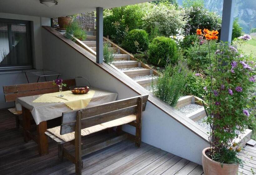 Апартаменты 1 Спальня с Видом, Gästehaus Lutz