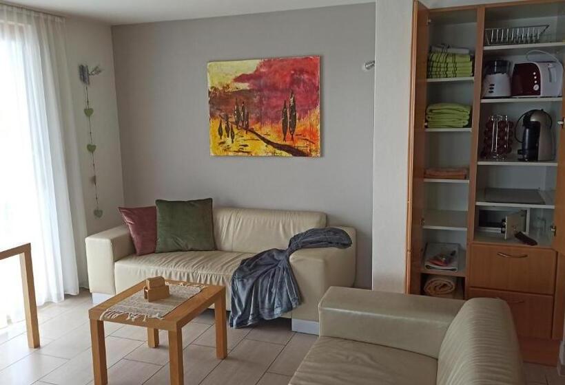 Апартаменты 1 Спальня с Видом, Gästehaus Lutz