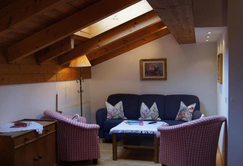 سوییت, Hartenfels