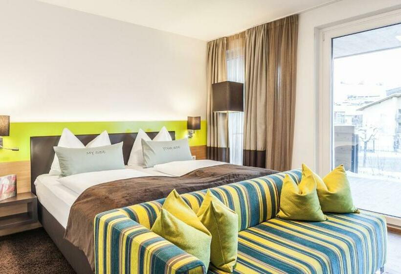 اتاق خانوادگی, Lederer Boutique