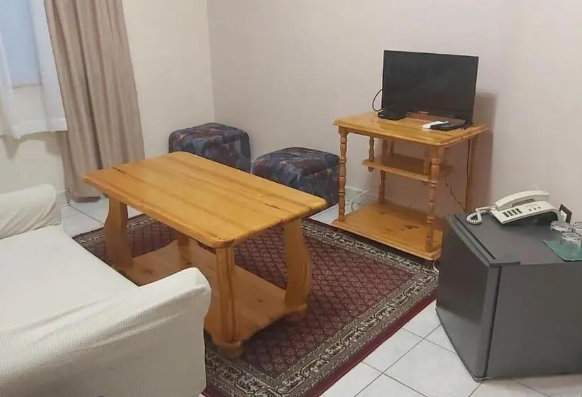 Standard Neljän Hengen Huone, почивна станция   тец бобов дол