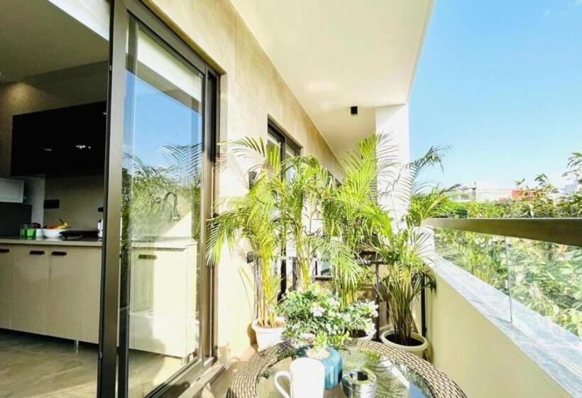 Standard Studio with Balcony, Bluo Studio3 Dlf Cybercity   Balcony, Gym Tt, Lift