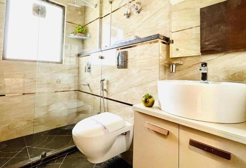 Standard Studio with Balcony, Bluo Studio3 Dlf Cybercity   Balcony, Gym Tt, Lift