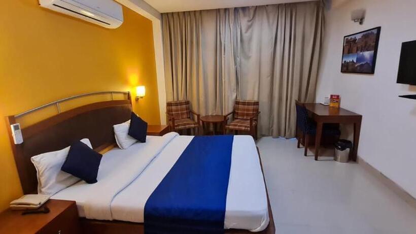 Deluxe Room, Divine Admire Opp Gurudwara Sahib In Taimoor Nagar Friends Colony