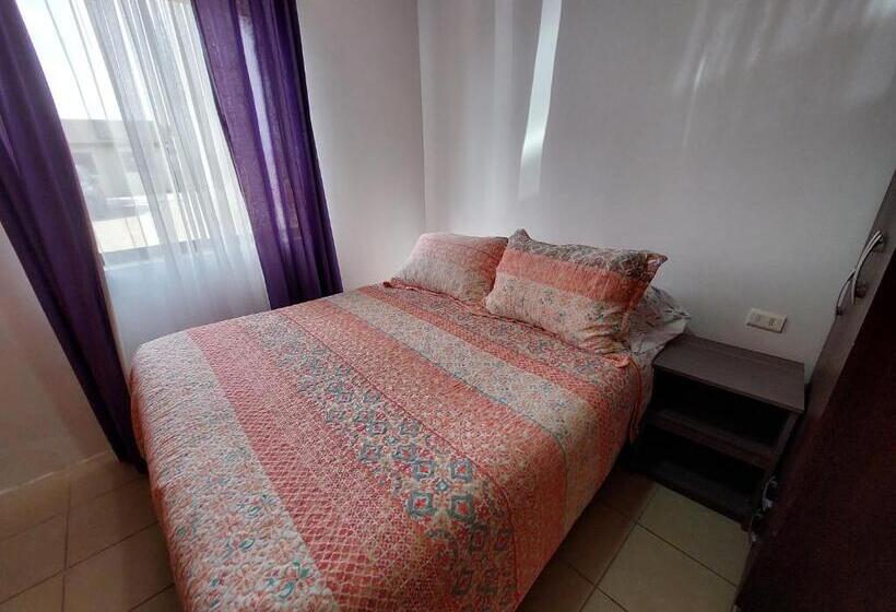 Семейный Номер, Hostería Iraru