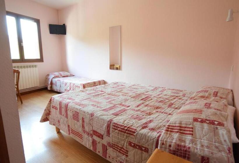 חדר סטנדרט לשלושה, Le Montblanc Flumet