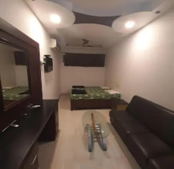 Chambre Deluxe, Ramakrishna, Wardha