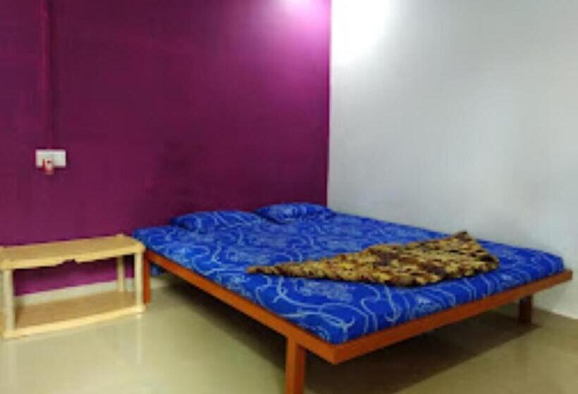 غرفة ديلوكس, Shree Resort & Tourism Achara