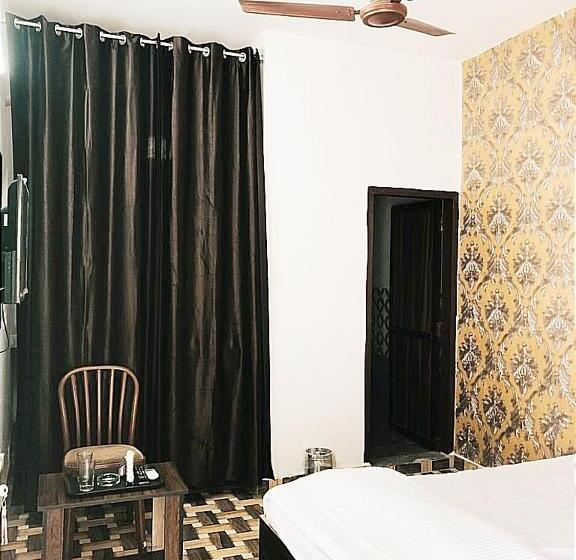 اتاق اکونومی, The Garden    By Sky Group    Special For Families, Couples, Corporate, Groups