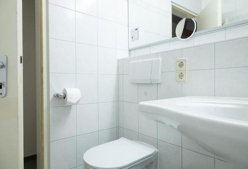 コンフォートトリプルルーム, Zum See, Titisee