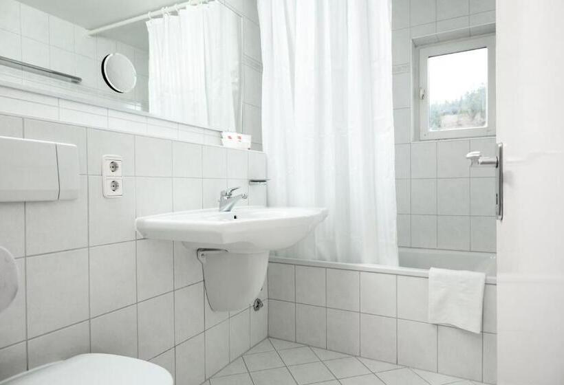 コンフォートトリプルルーム, Zum See, Titisee