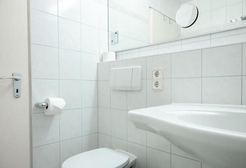 コンフォートトリプルルーム, Zum See, Titisee