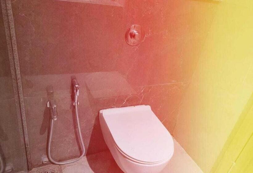 트리플 클래식 룸, Oyo Hotel Shiv Plaza