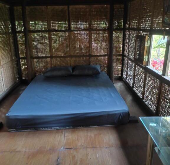 Standard Room, Clove Garden