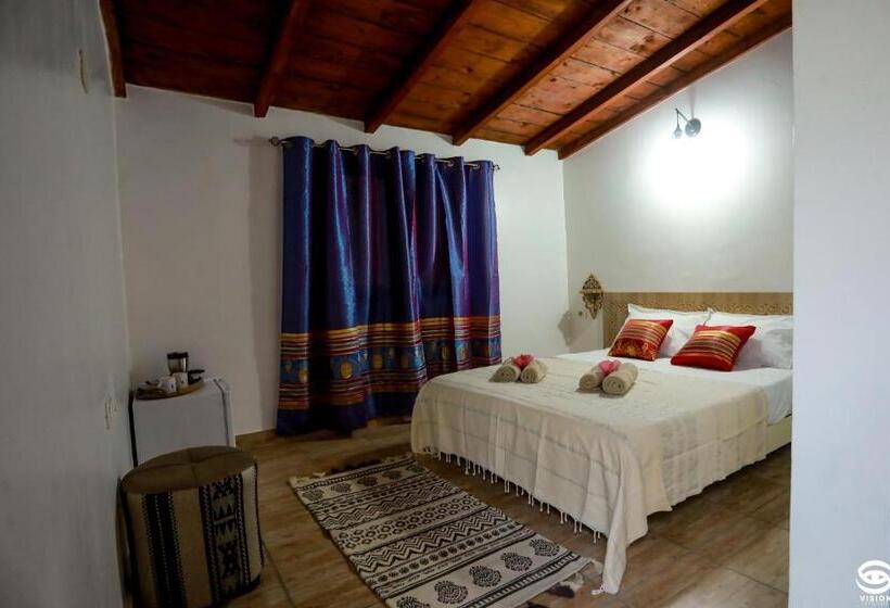 غرفة قياسية سرير كينج, Dar Barka