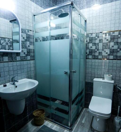 غرفة عائلية, Dar Barka