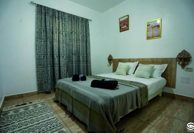 غرفة عائلية, Dar Barka