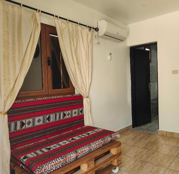 غرفة ديلوكس, Dar Barka