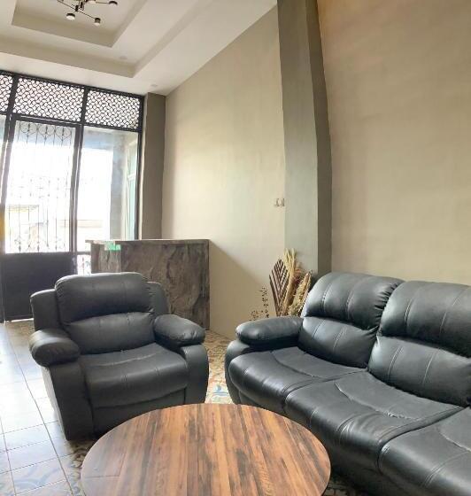חדר דלוקס, Pesona Guesthouse Syariah Malang