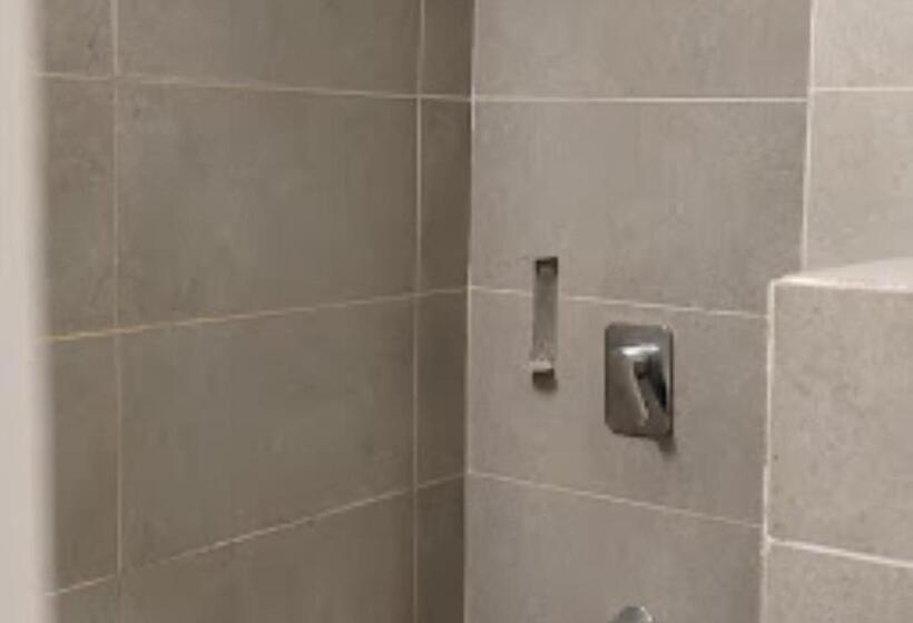 غرفة قياسية ثلاثية, Swagstay Hotel Woodlands Nagpur