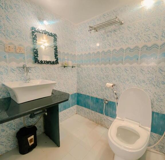 Люкс Кровать Кинг, Honeydew Suites By Goaround Homes