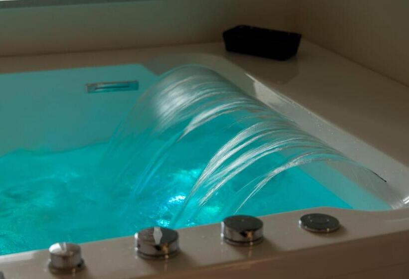 اتاق استاندارد با تخت بزرگ, B&b Torre Canina Suite & Rooms