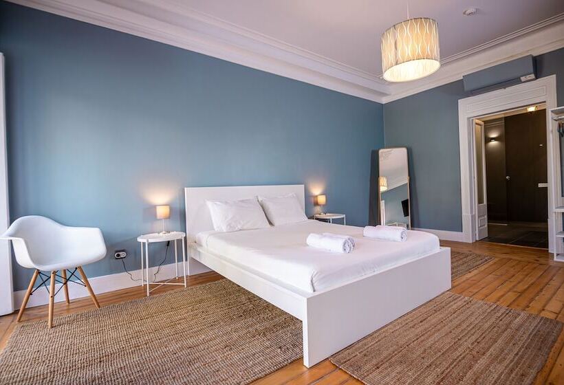 اتاق استاندارد سه نفره, Vago Alcântara Suites