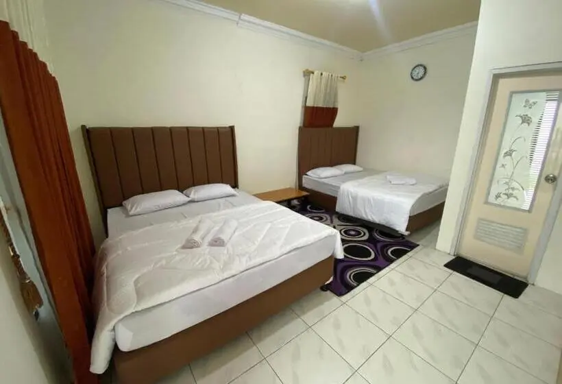 ファミリールーム, Brilliant Homestay Dieng Redpartner