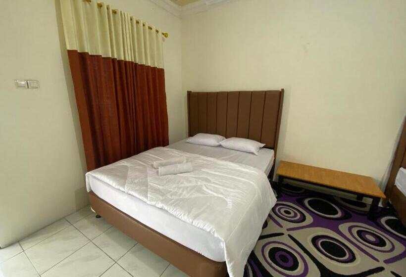 غرفة عائلية, Brilliant Homestay Dieng Redpartner