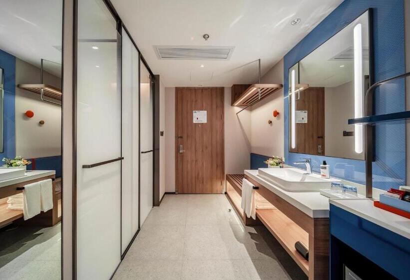 스탠다드 룸 킹사이즈 침대, Holiday Inn Express Shanghai Hongqiao Necc, An Ihg