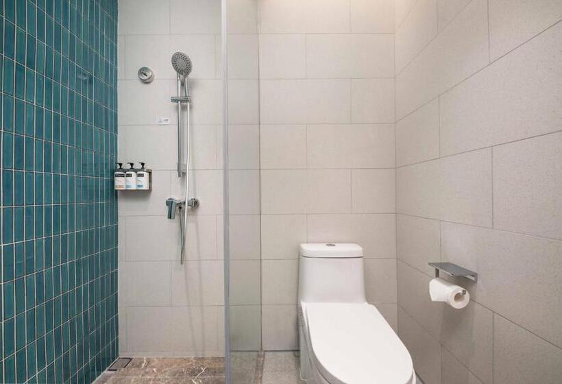 스탠다드 룸 킹사이즈 침대, Holiday Inn Express Shanghai Hongqiao Necc, An Ihg