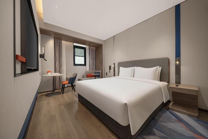 스탠다드 룸 킹사이즈 침대, Holiday Inn Express Shanghai Hongqiao Necc, An Ihg