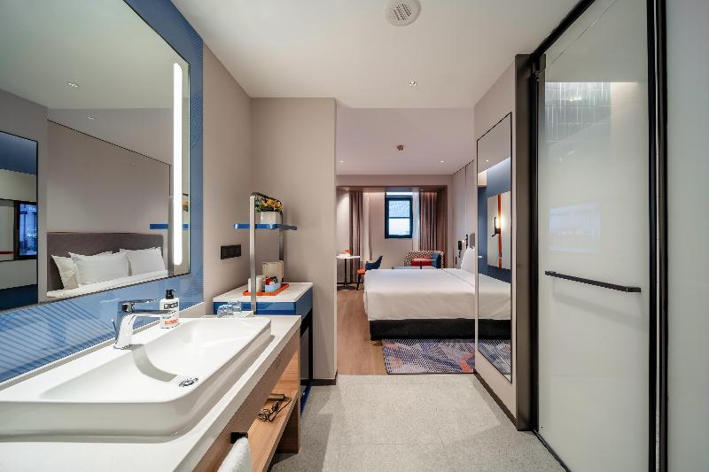 스탠다드 룸 킹사이즈 침대, Holiday Inn Express Shanghai Hongqiao Necc, An Ihg